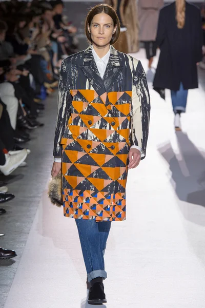 Look 22